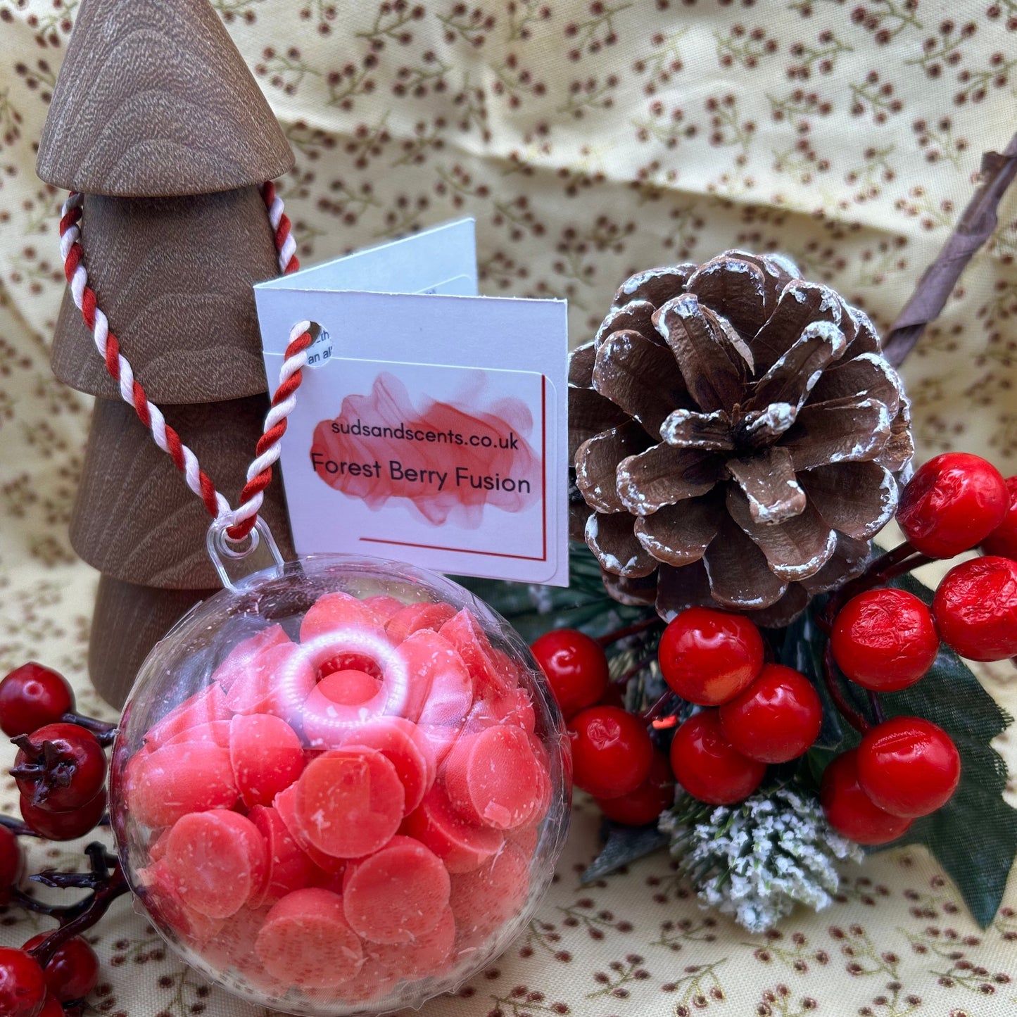 A Christmas Glow - Forest Berry Fusion - Wax Melts Bauble