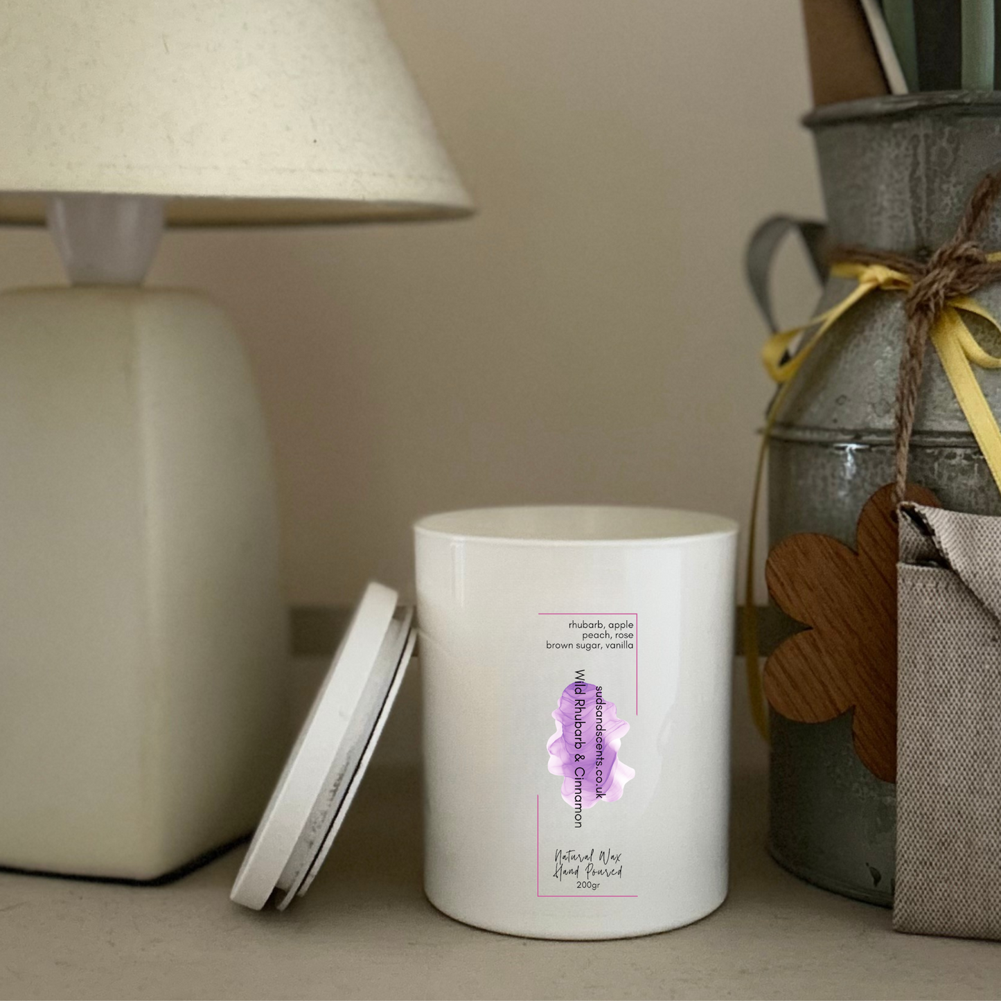 Wild Rhubarb and Cinnamon - Candle