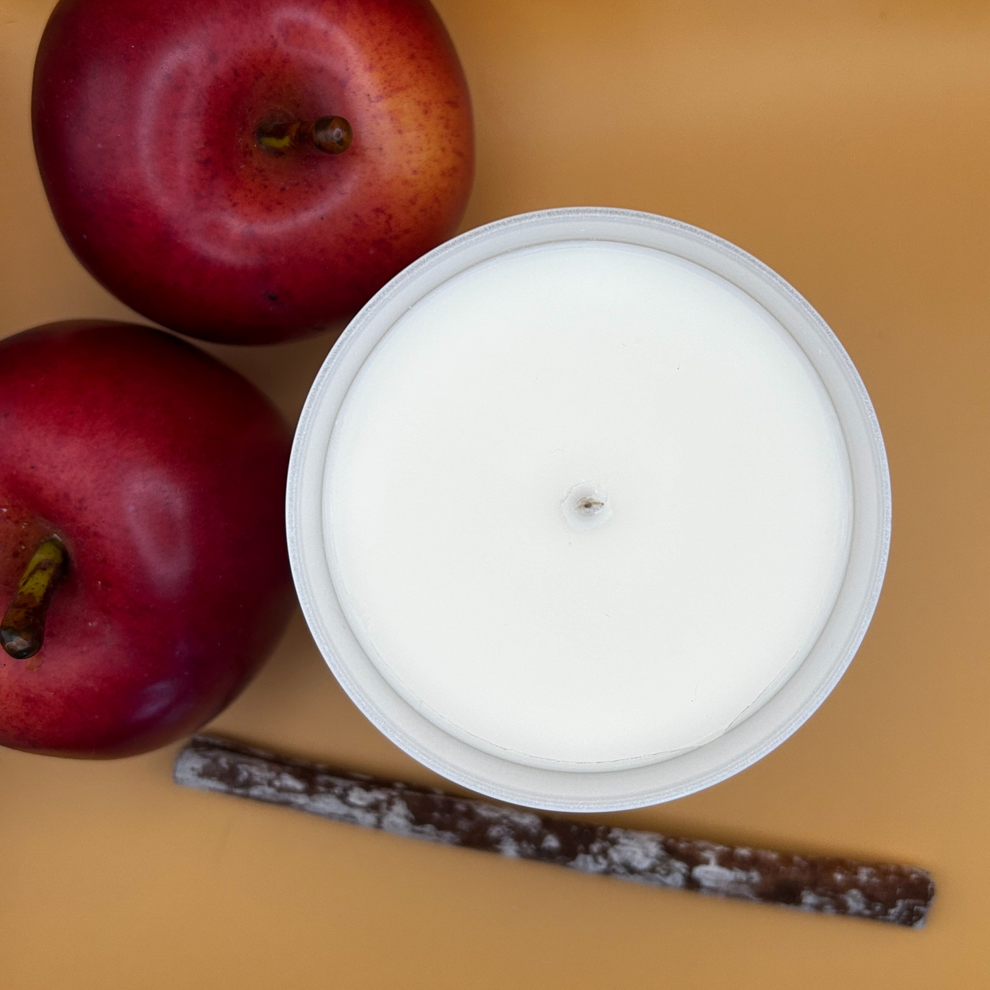 Cinnamon and Apple Scented candle